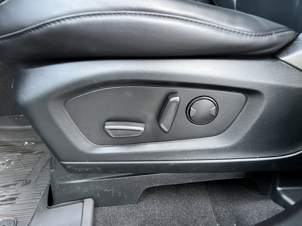 Certified 2023 Ford Explorer XLT w/ Equipment Group 202A image 12