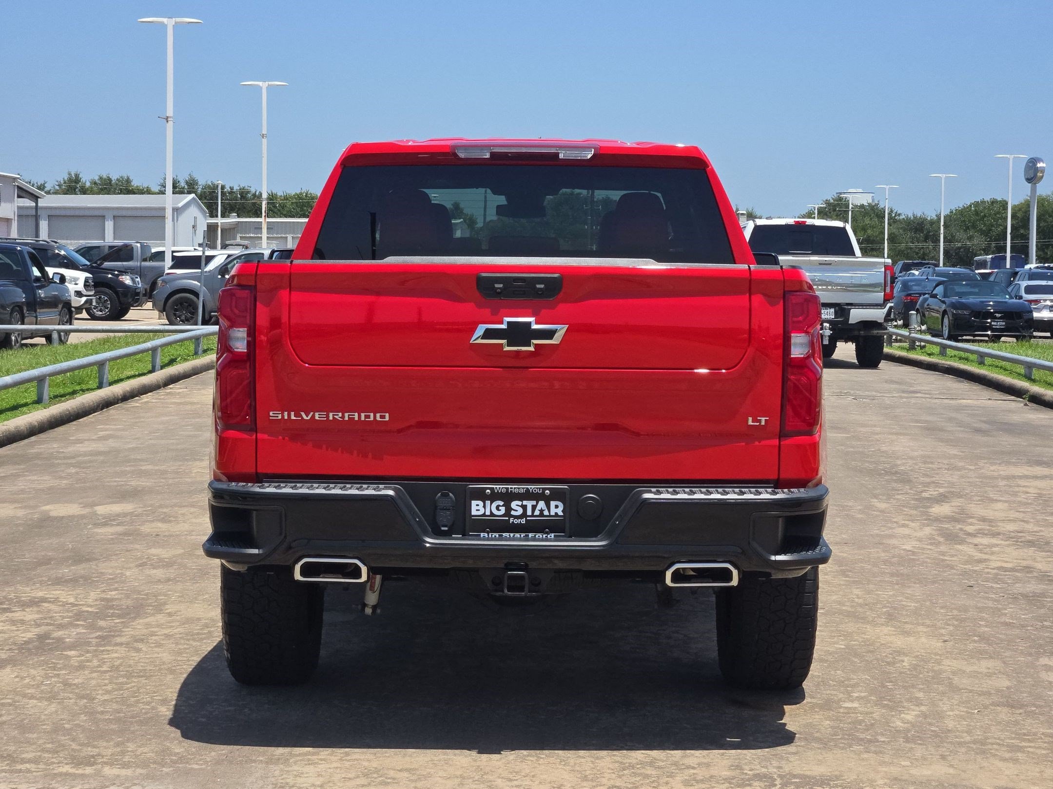 Used 2024 Chevrolet Silverado 1500 LT Trail Boss AWD/4WD image 6