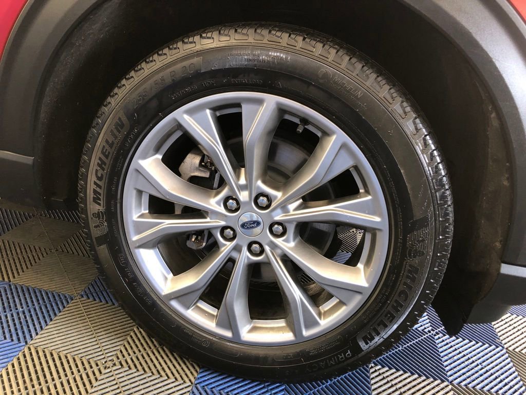 Certified 2022 Ford Explorer XLT w/ Equipment Group 202A image 32