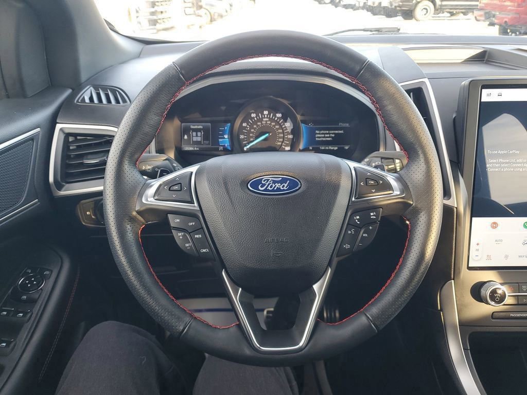 Certified 2022 Ford Edge ST-Line w/ Class II Trailer Tow Package image 19