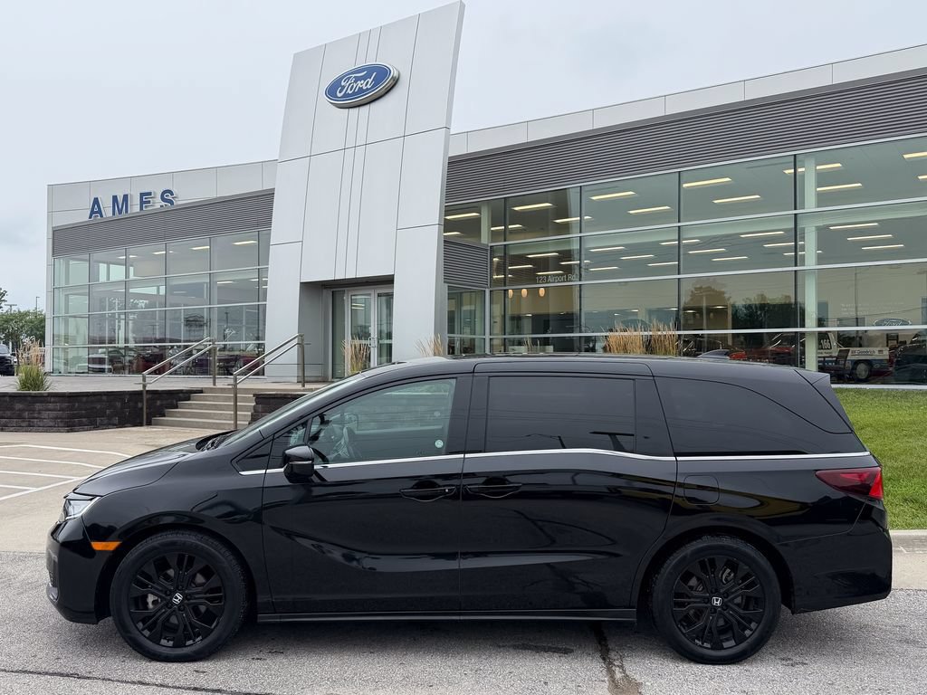 Used 2025 Honda Odyssey Sport-L image 3