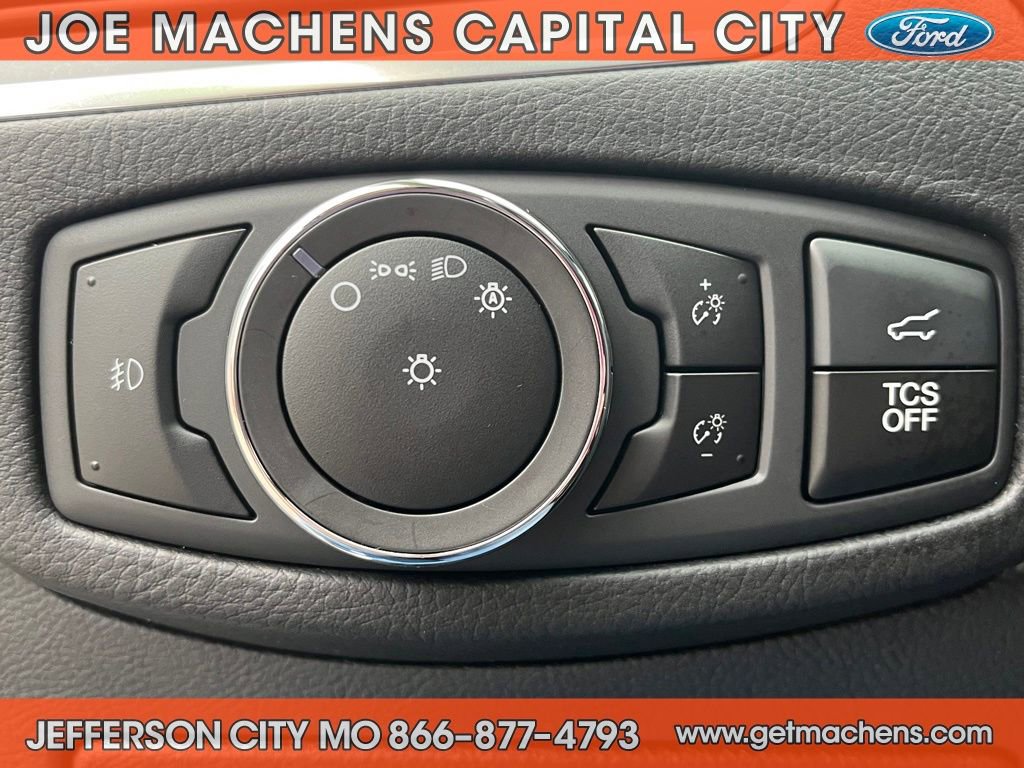 Certified 2023 Ford Edge Titanium w/ Equipment Group 301A image 21