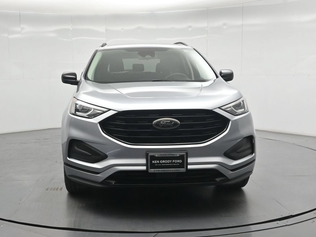 Certified 2022 Ford Edge SE w/ Black Appearance Package AWD/4WD image 44