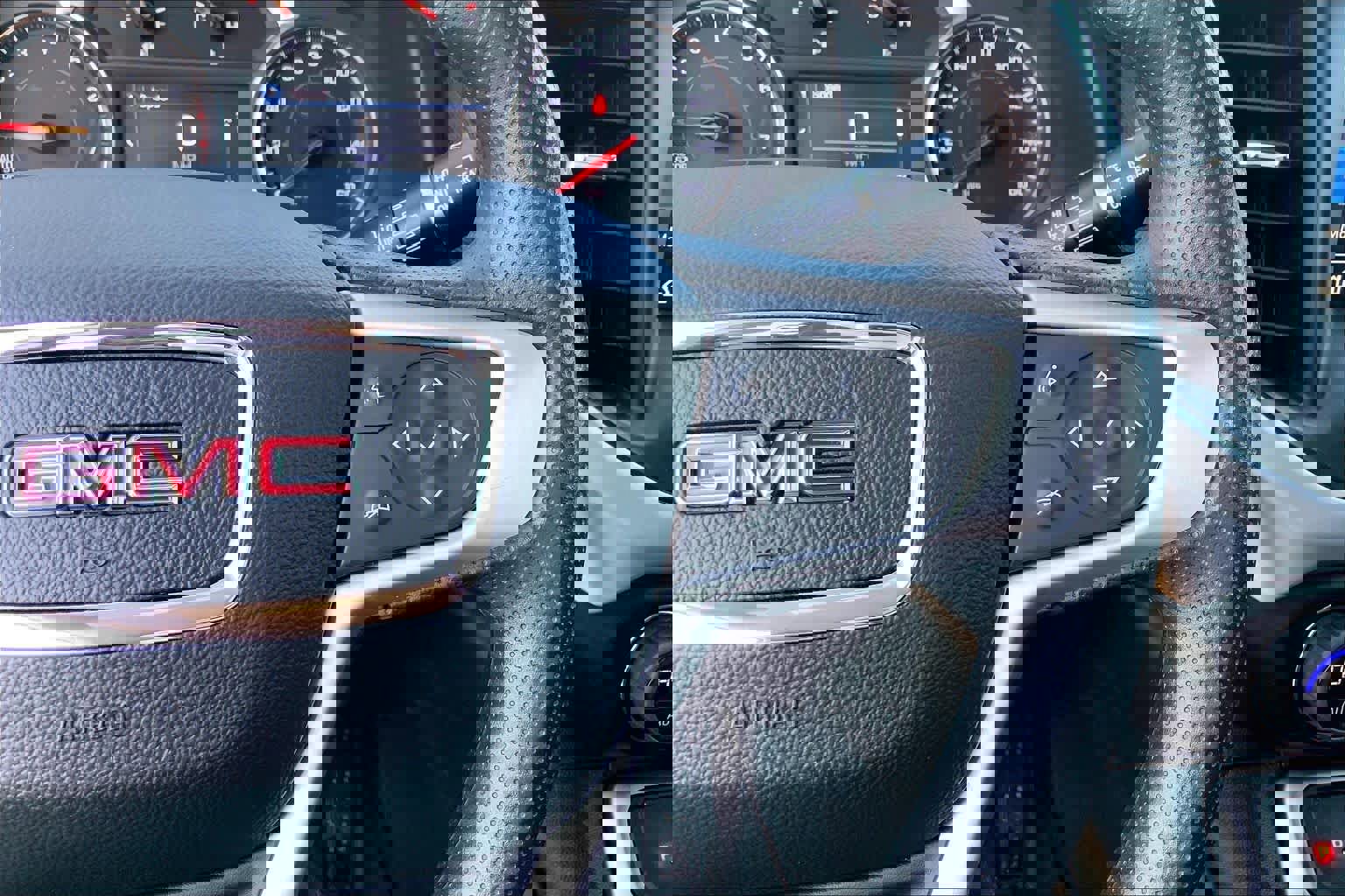 Certified 2023 GMC Acadia SLE w/ Driver Convenience Package image 25