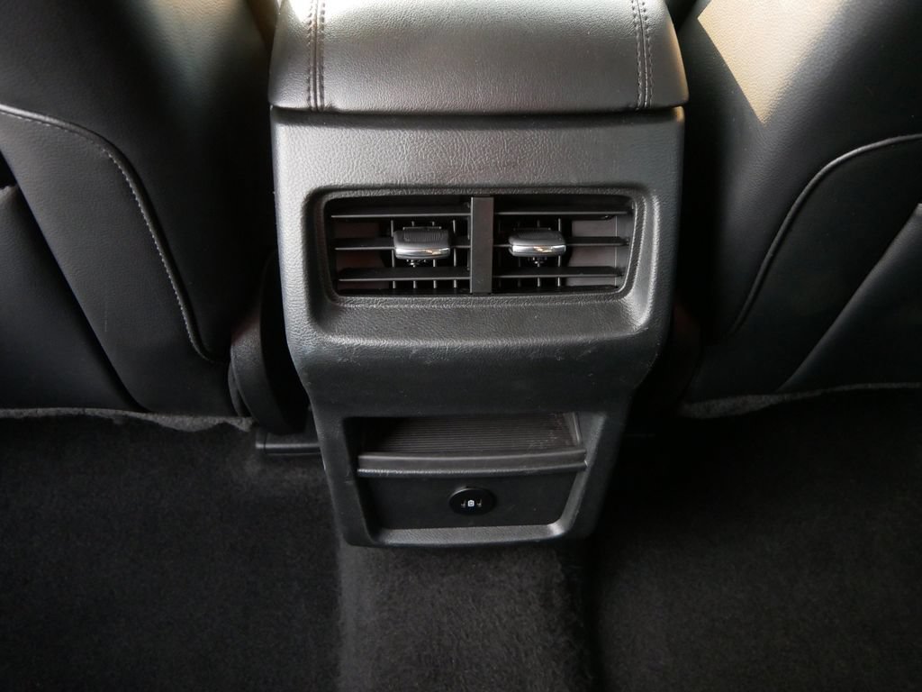 Certified 2024 Ford Edge SEL AWD/4WD image 16