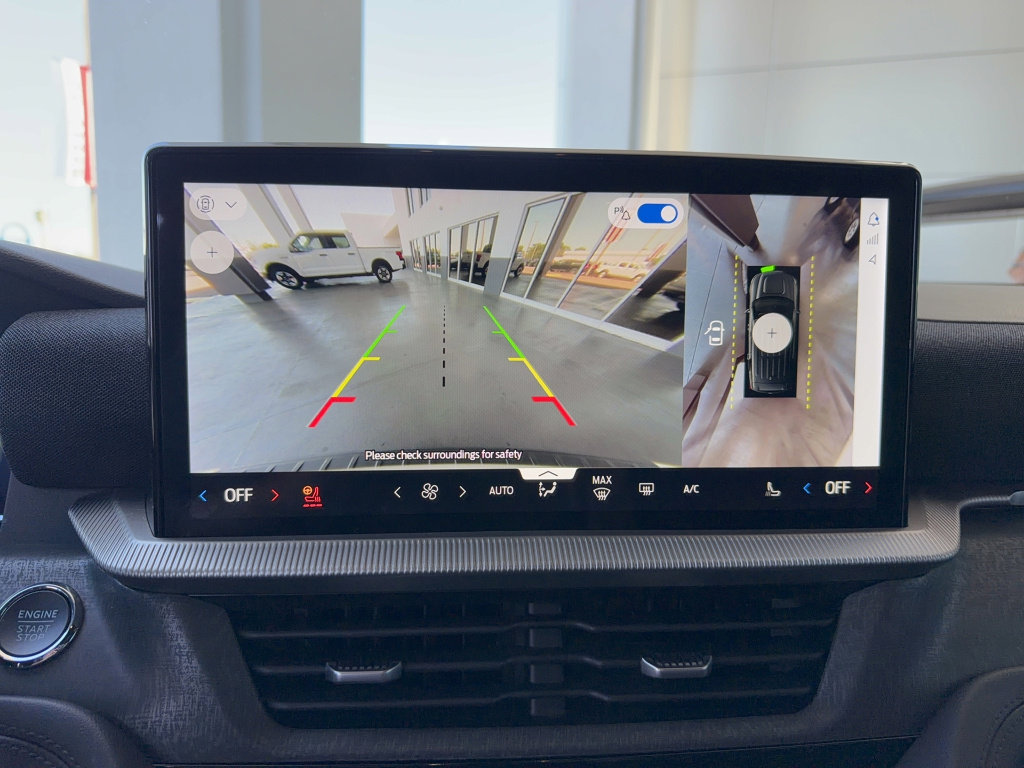 Certified 2025 Ford Explorer Platinum image 21