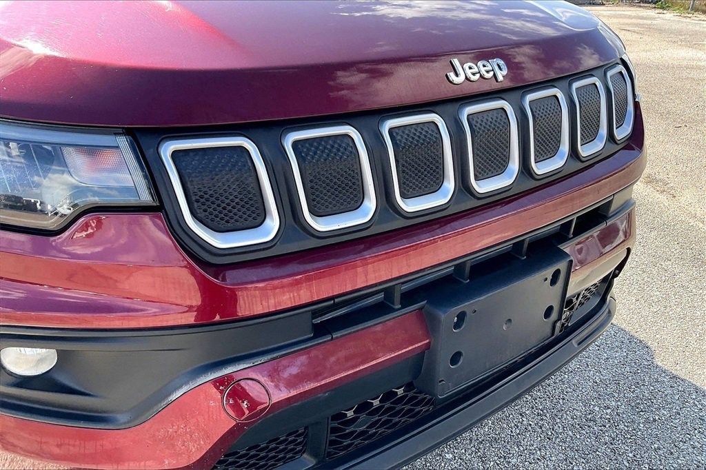 Used 2022 Jeep Compass Latitude w/ Convenience Group image 34