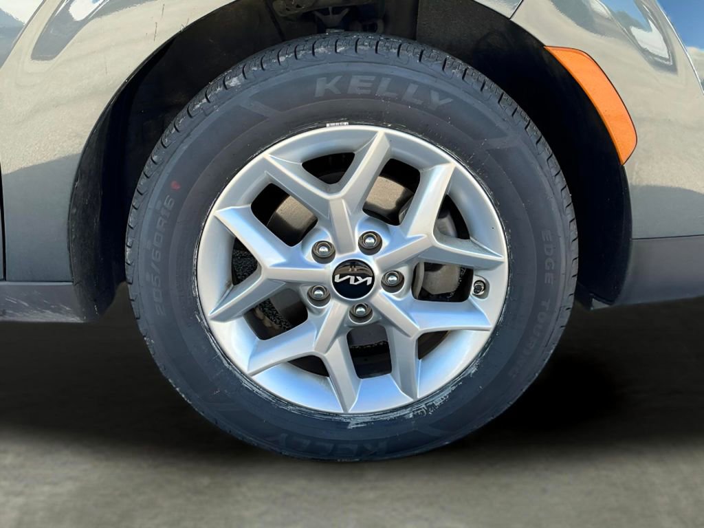 Used 2024 Kia Soul LX w/ Option Group 015 image 15