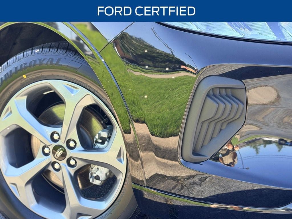 Certified 2023 Ford Escape ST-Line w/ Tech Pack #1 FWD image 3