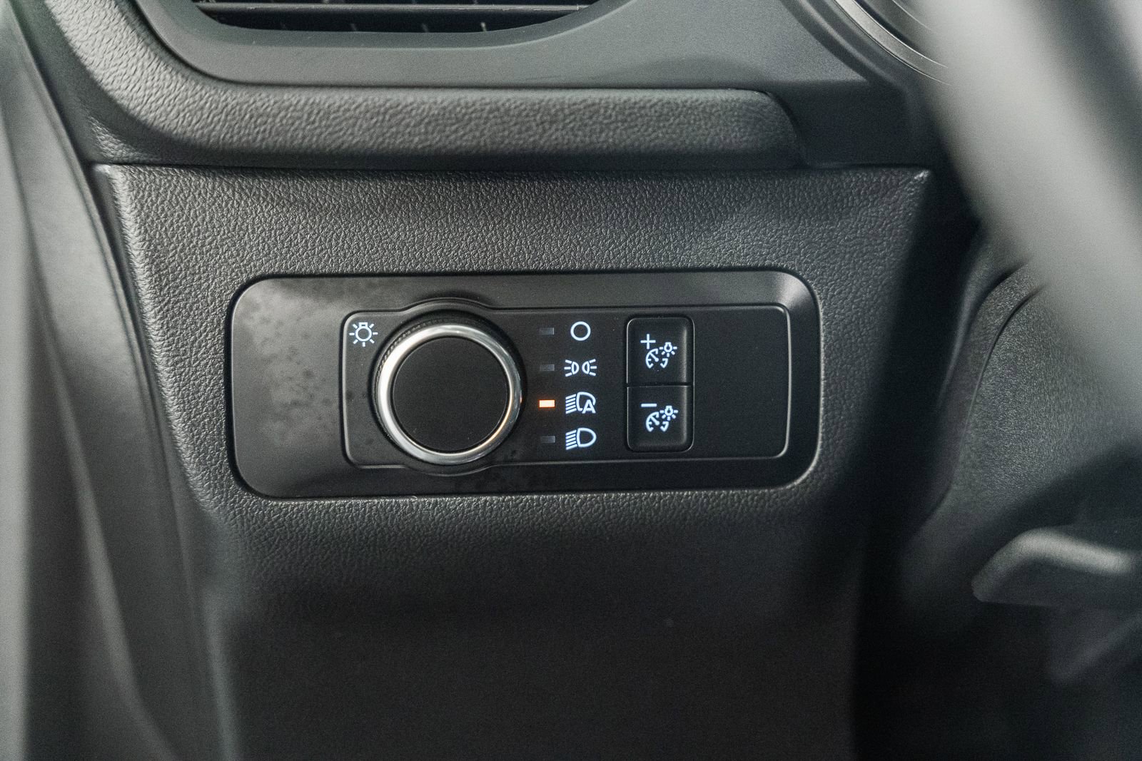 Certified 2025 Ford Escape Active image 39