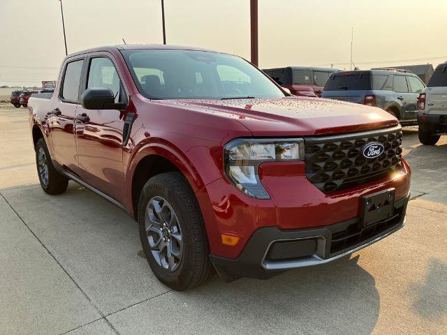 Certified 2025 Ford Maverick XLT w/ 4K Tow Package AWD/4WD image 8