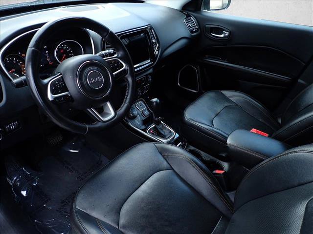 Used 2018 Jeep Compass Limited w/ Navigation Group AWD/4WD image 12