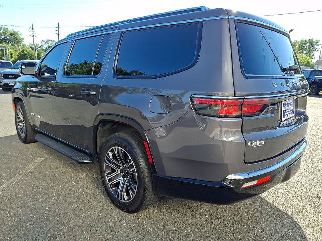 Used 2025 Jeep Wagoneer 4WD w/ Premium Group I image 4
