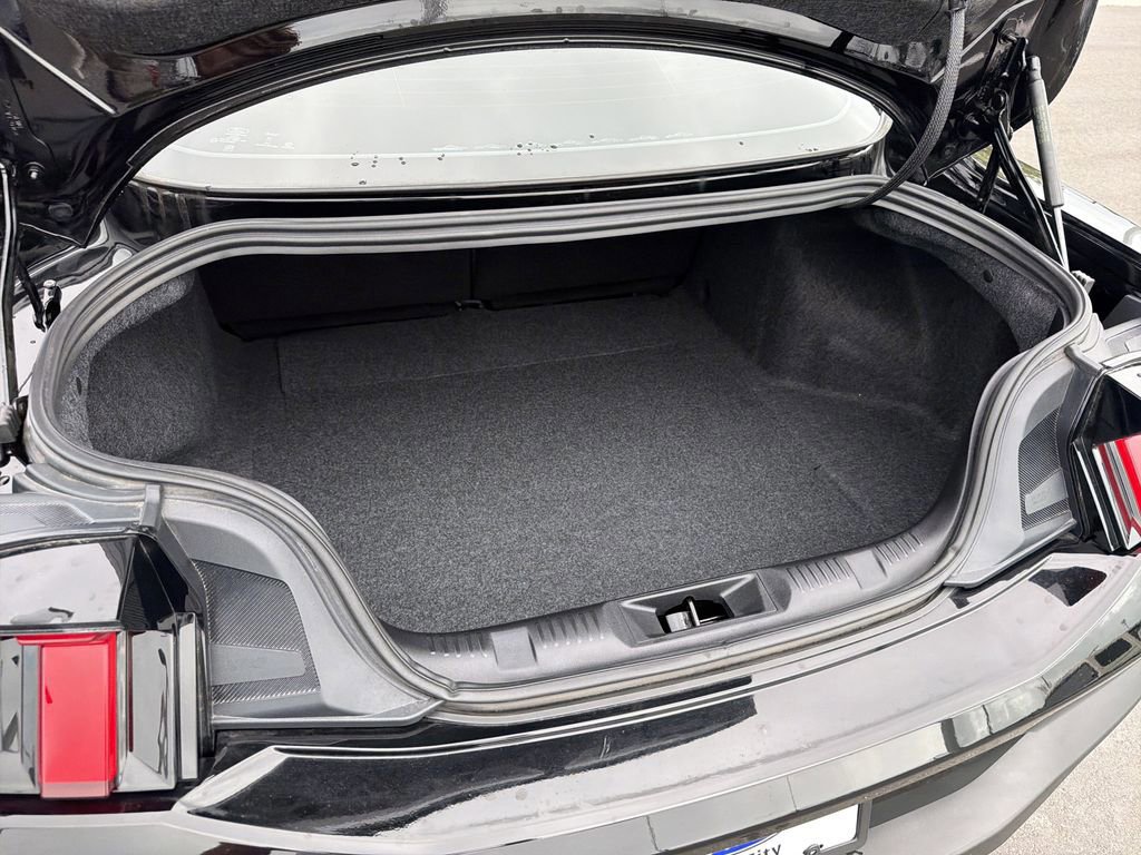 Certified 2025 Ford Mustang Coupe image 10