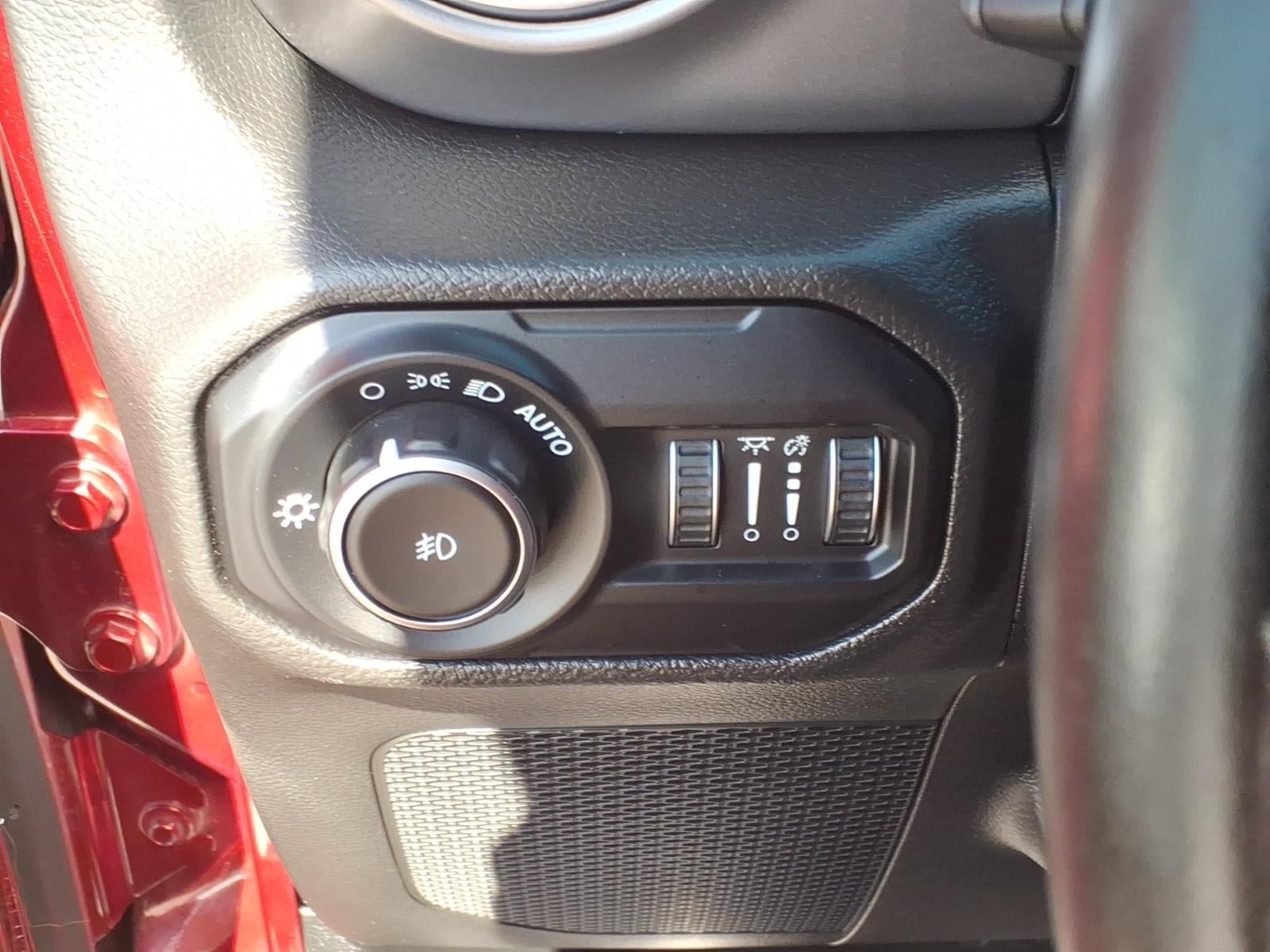 Used 2021 Jeep Wrangler Rubicon AWD/4WD image 28