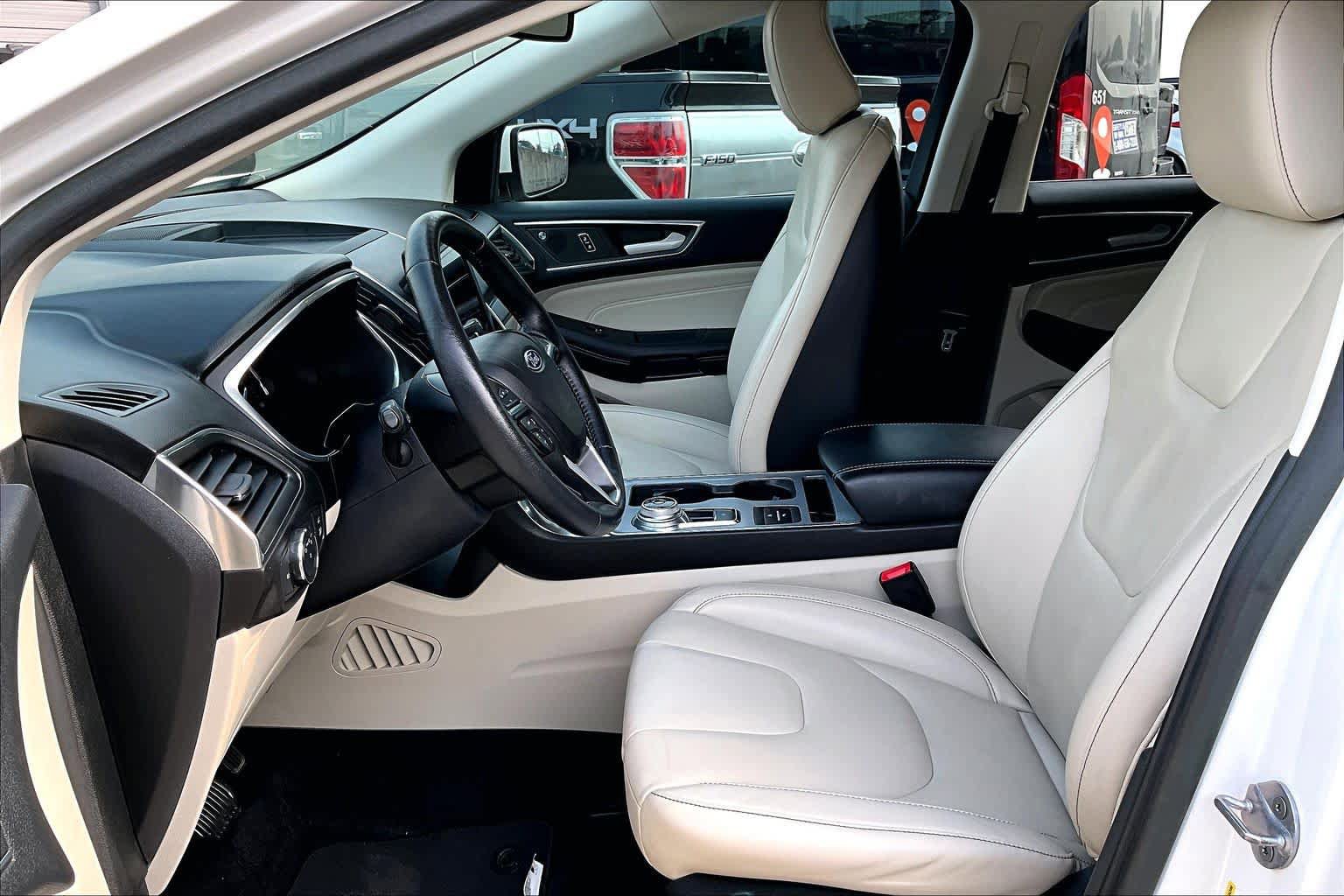 Certified 2021 Ford Edge Titanium FWD image 8
