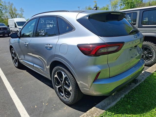 Certified 2023 Ford Escape ST-Line Elite w/ Class II Trailer Tow Package AWD/4WD image 6