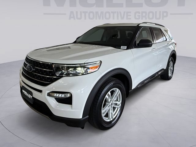 Certified 2022 Ford Explorer XLT w/ Equipment Group 202A AWD/4WD image 1