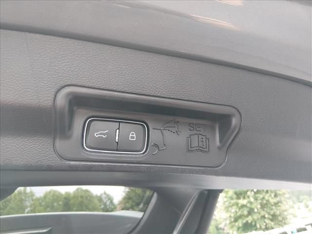 Certified 2021 Ford Explorer XLT w/ Equipment Group 202A RWD image 16