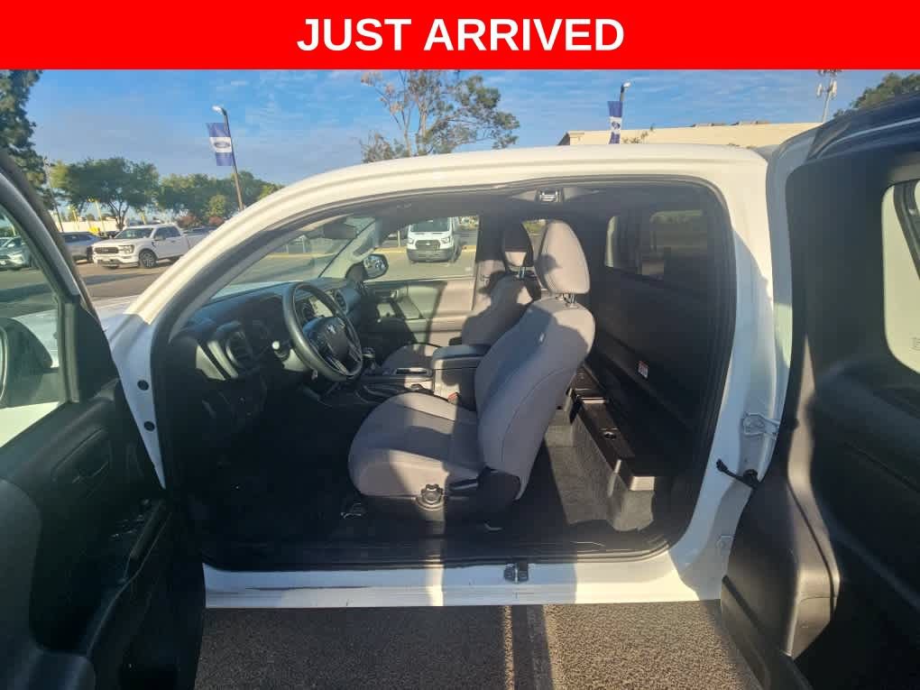 Used 2023 Toyota Tacoma SR RWD image 12