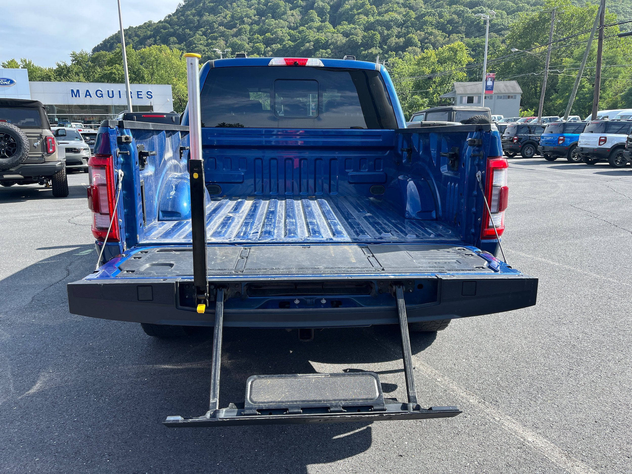 Certified 2022 Ford F150 Lariat w/ Equipment Group 502A High AWD/4WD image 9