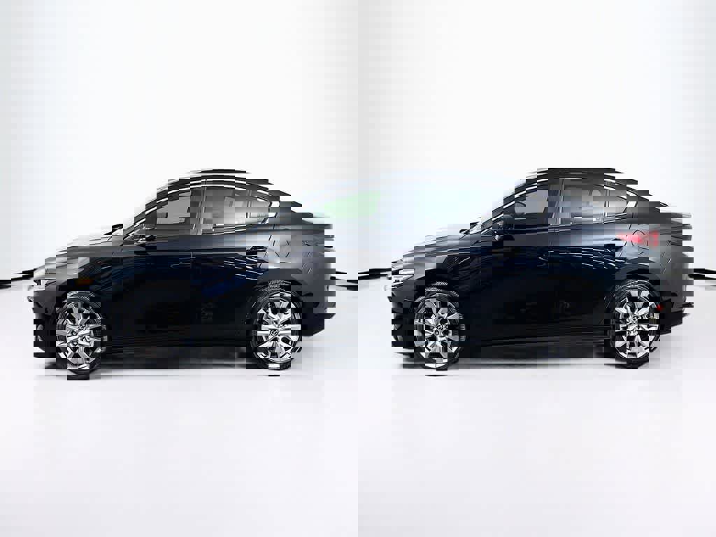 Used 2021 MAZDA MAZDA3 s image 2