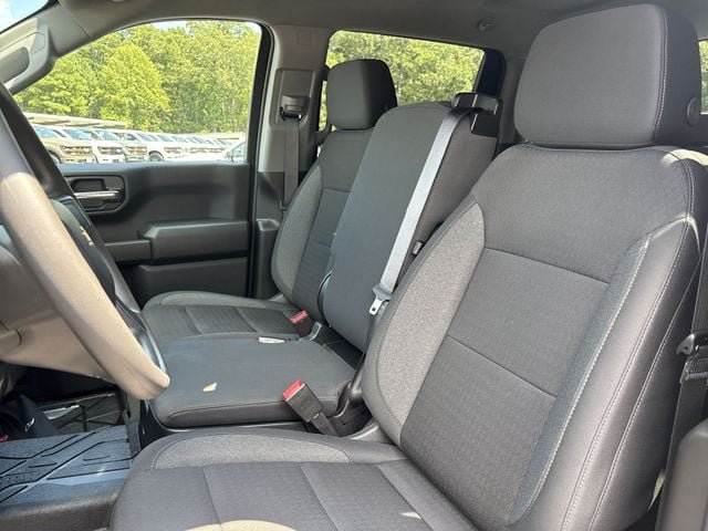 Used 2026 Chevrolet Silverado 1500 Custom w/ Turbomax Blackout Package AWD/4WD image 11