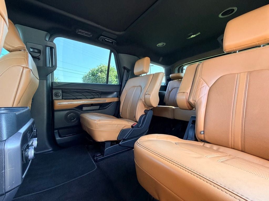 Certified 2022 Ford Expedition Platinum AWD/4WD image 16