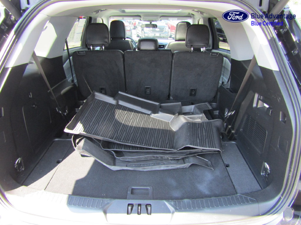 Certified 2023 Ford Explorer XLT w/ Equipment Group 202A AWD/4WD image 28