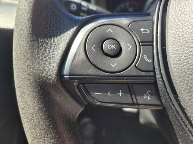Used 2020 Toyota Corolla LE FWD image 27