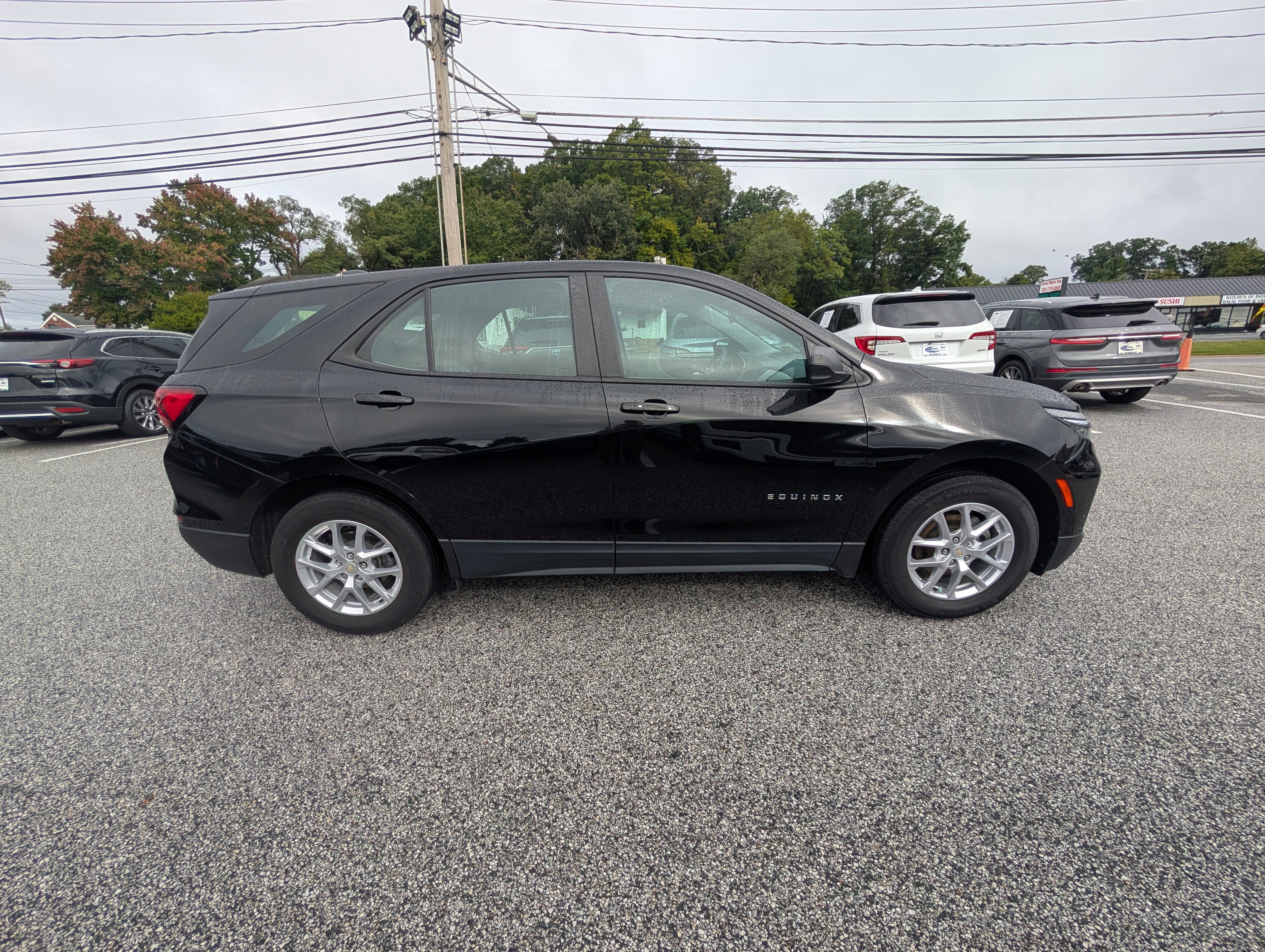 Used 2023 Chevrolet Equinox LS FWD image 8