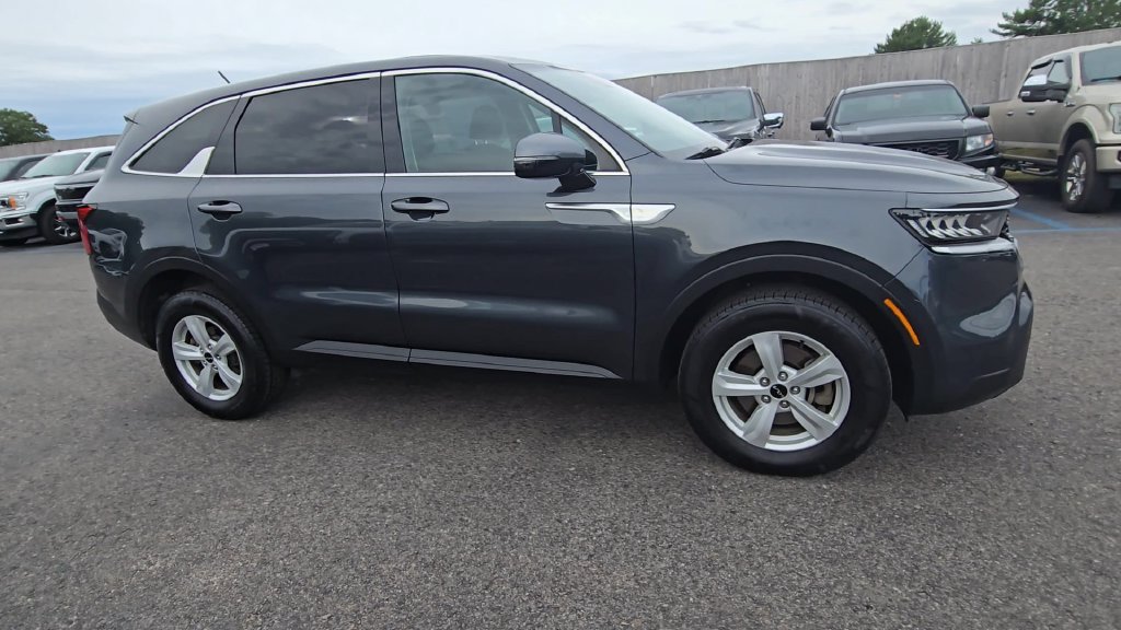Used 2023 Kia Sorento LX AWD/4WD image 20