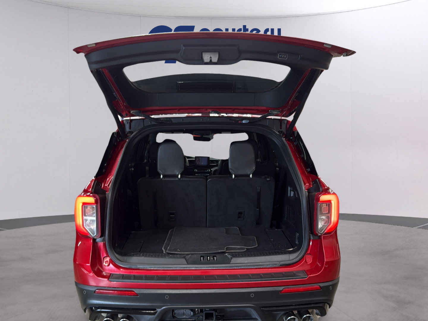 Certified 2022 Ford Explorer ST AWD/4WD image 9