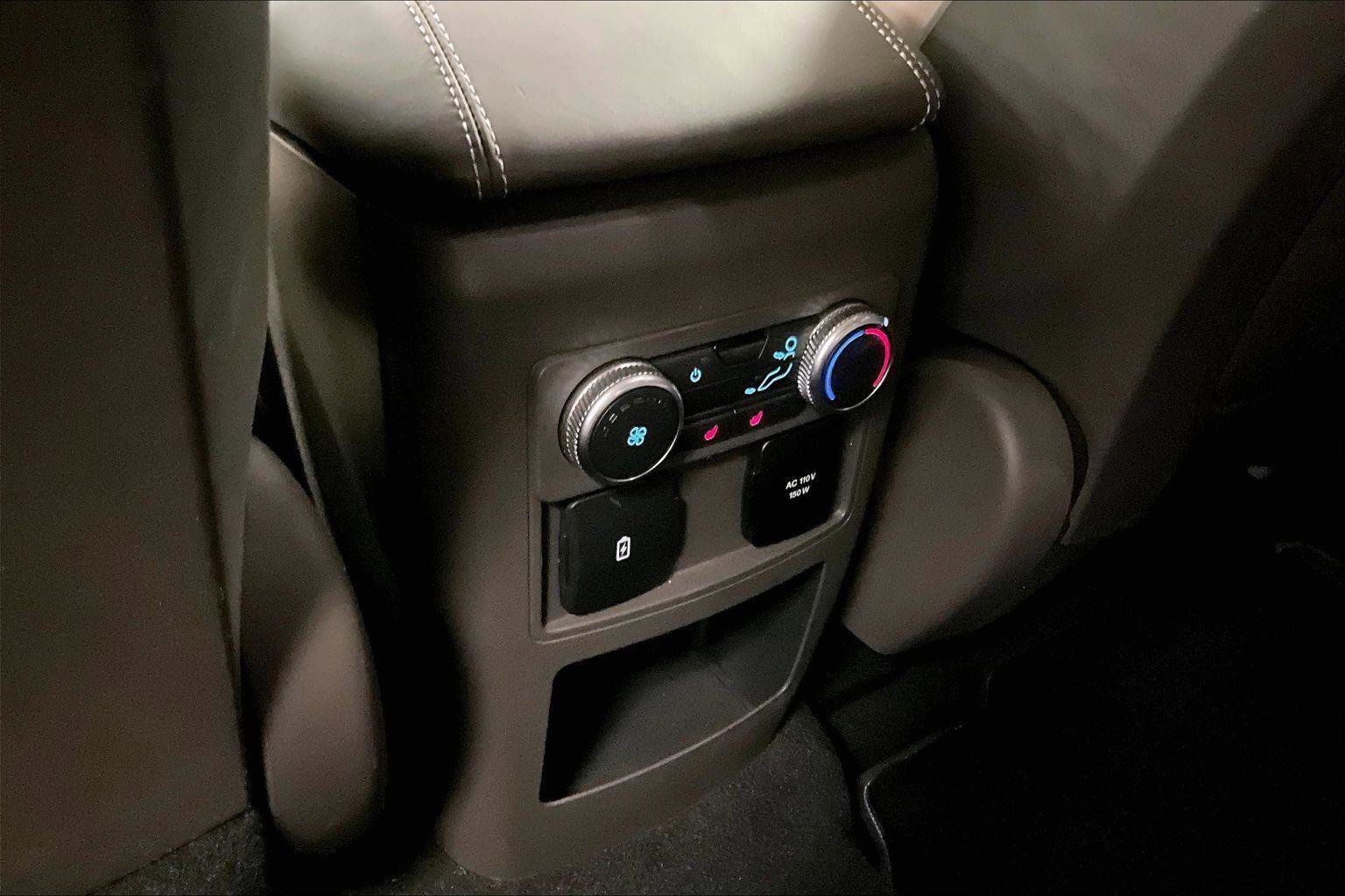 Certified 2020 Ford Explorer Platinum w/ Premium Technology Package image 33