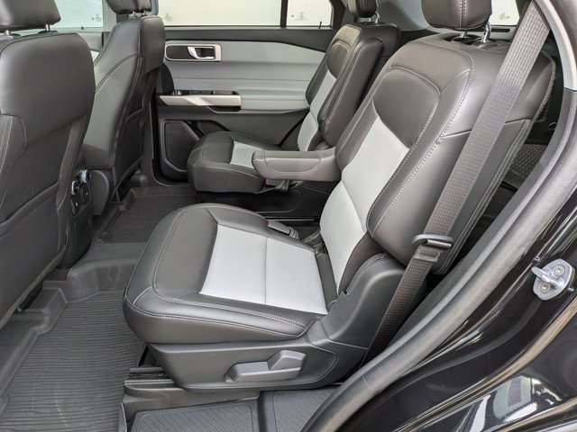 Certified 2024 Ford Explorer XLT w/ Equipment Group 202A image 31