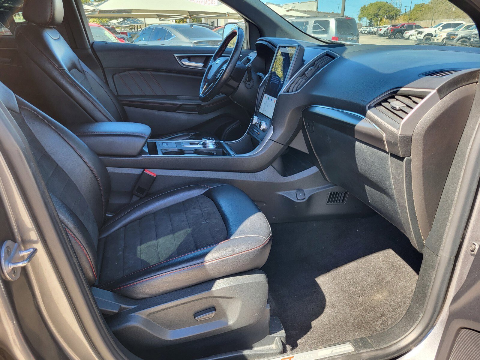 Certified 2022 Ford Edge ST-Line image 13