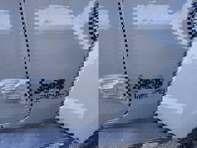 Used 2020 Jeep Wrangler Unlimited Sahara w/ Dual Top Group image 14