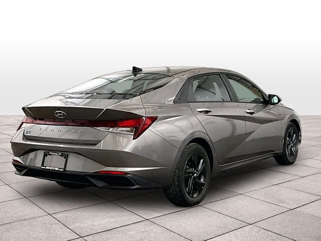 Used 2021 Hyundai Elantra SEL FWD image 11