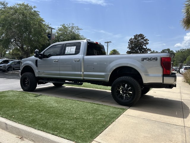 Certified 2022 Ford F350 Lariat w/ Black Appearance Package AWD/4WD image 10