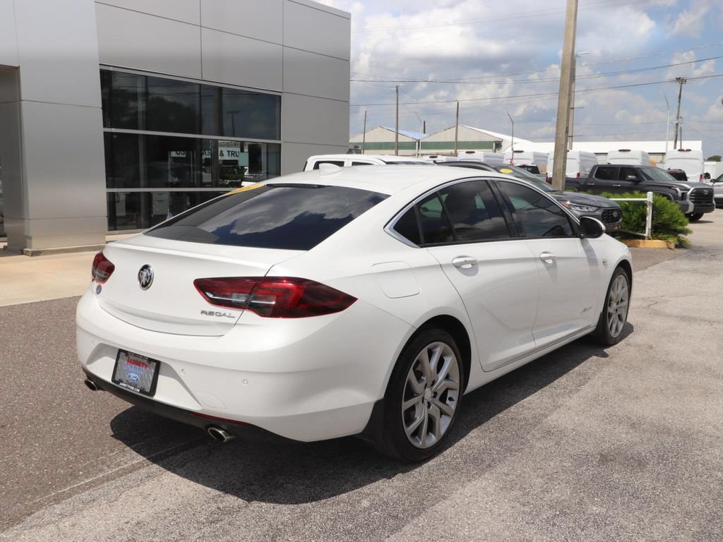 Used 2020 Buick Regal Avenir w/ Driver Confidence Package II FWD image 15