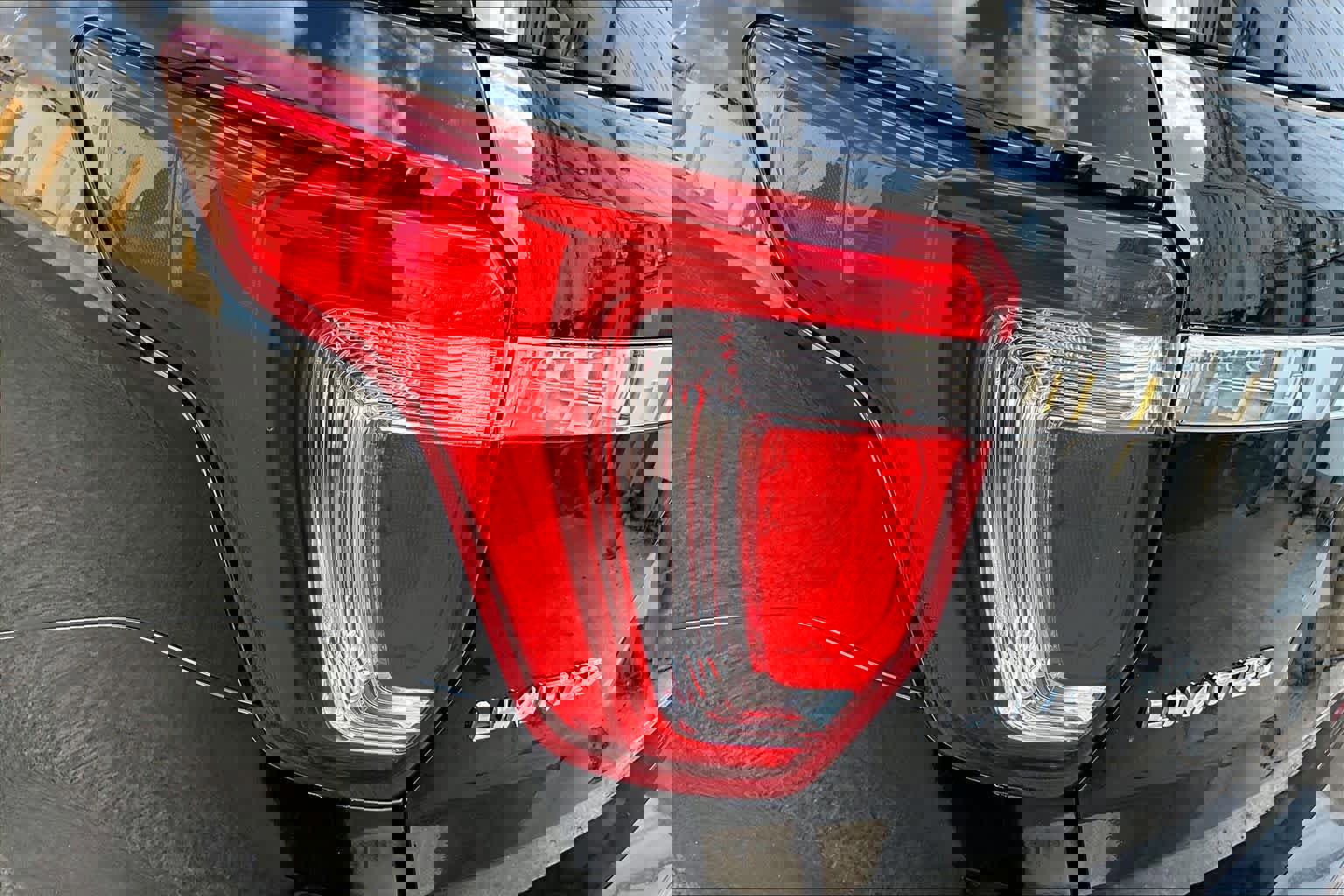 Certified 2017 Ford Explorer Limited image 28