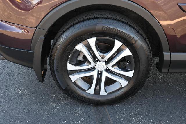 Used 2017 Toyota RAV4 LE w/ All Weather Liner Package AWD/4WD image 15