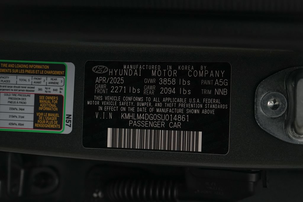Used 2025 Hyundai Elantra Sport FWD image 23