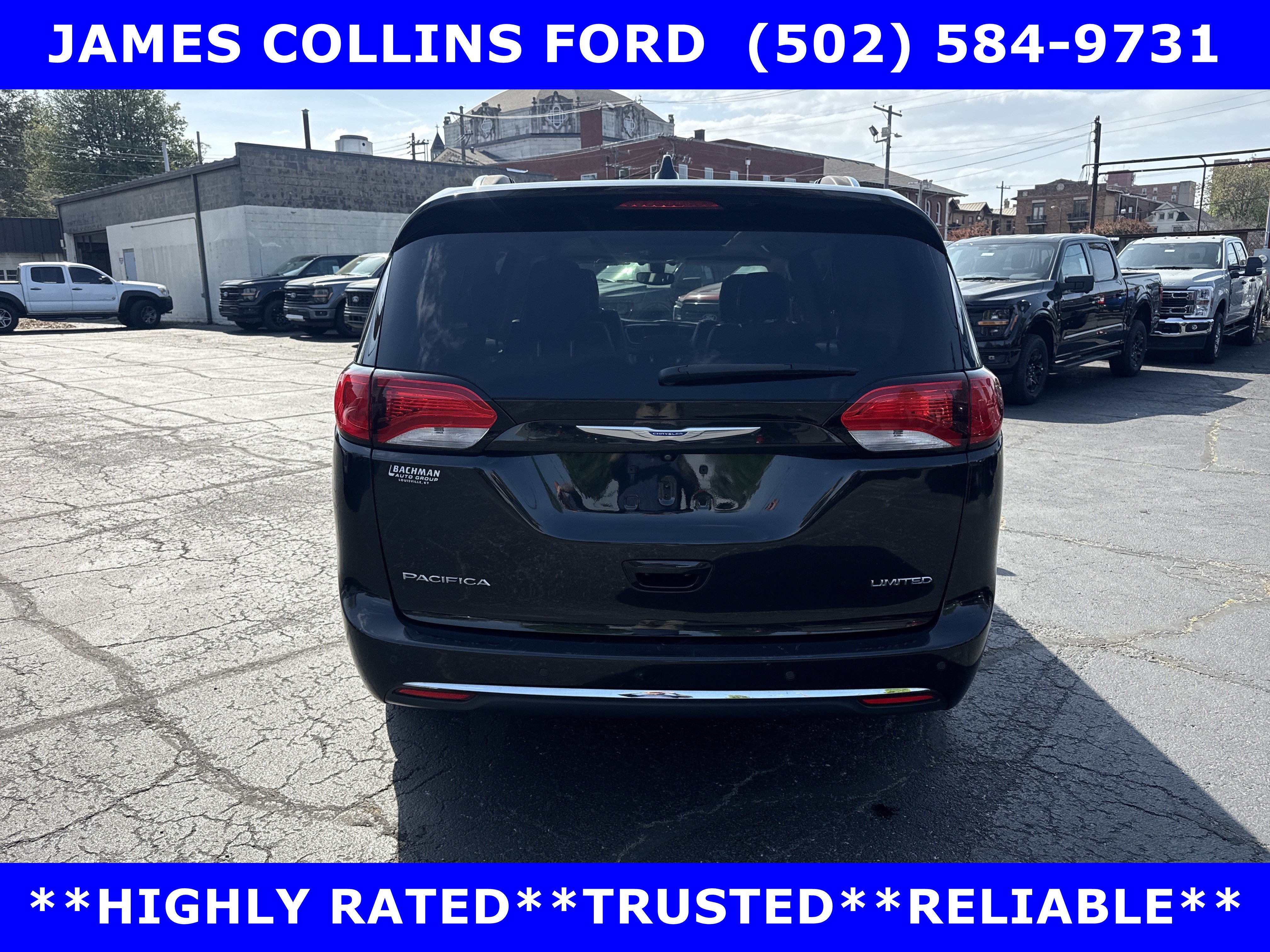 Used 2018 Chrysler Pacifica Limited FWD image 8