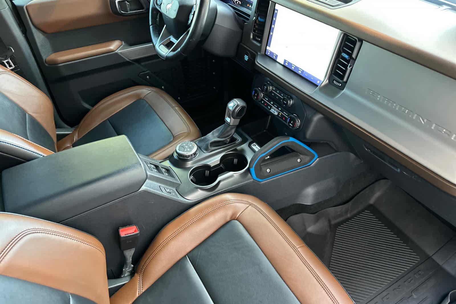 Certified 2022 Ford Bronco Outer Banks AWD/4WD image 16