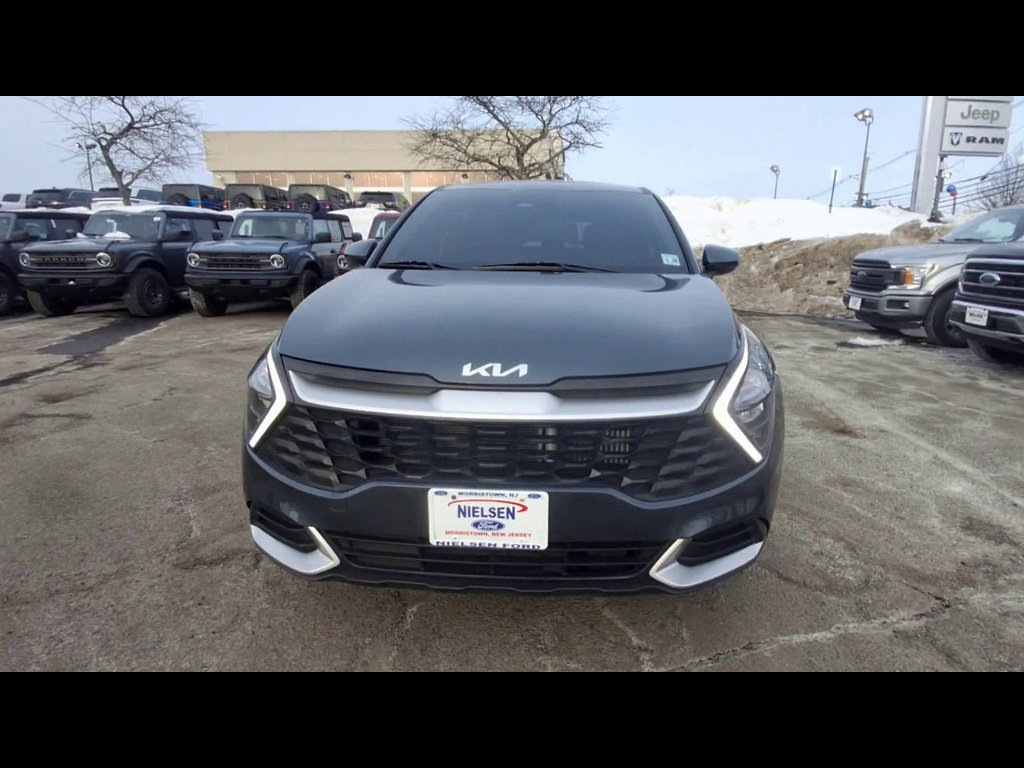 Used 2023 Kia Sportage LX image 13