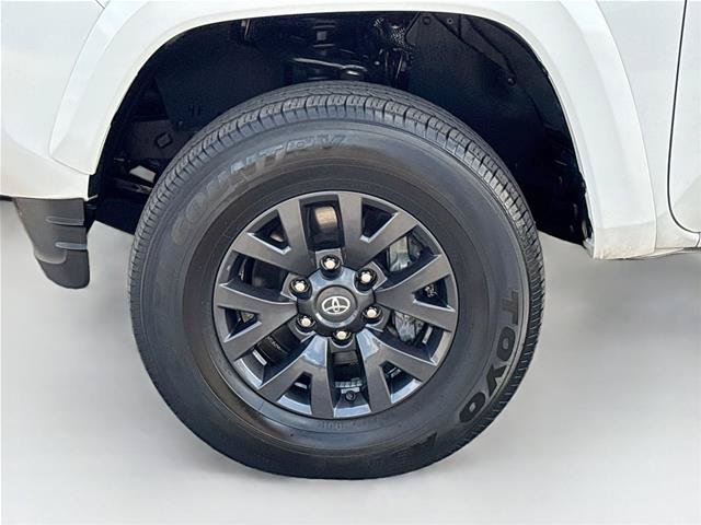 Used 2023 Toyota Tacoma SR5 w/ Technology Package RWD image 30
