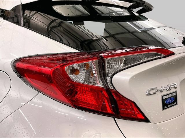 Used 2021 Toyota C-HR XLE FWD image 28