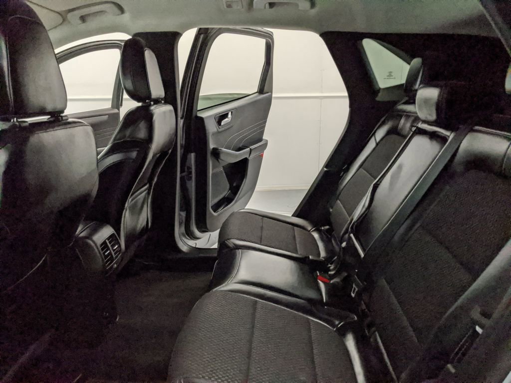 Certified 2023 Ford Escape SE image 17