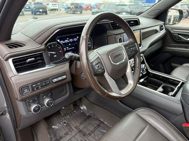 Used 2021 GMC Yukon XL Denali w/ Denali Premium Package AWD/4WD image 34